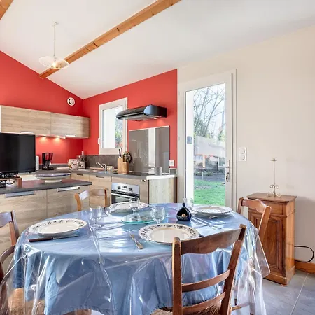 Petite Maison A La Campagne * Saint-Georges-de-Pointindoux