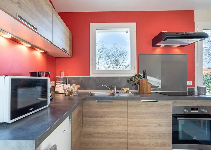 Petite Maison A La Campagne