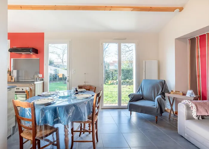 Nyaraló Petite Maison A La Campagne Saint-Georges-de-Pointindoux